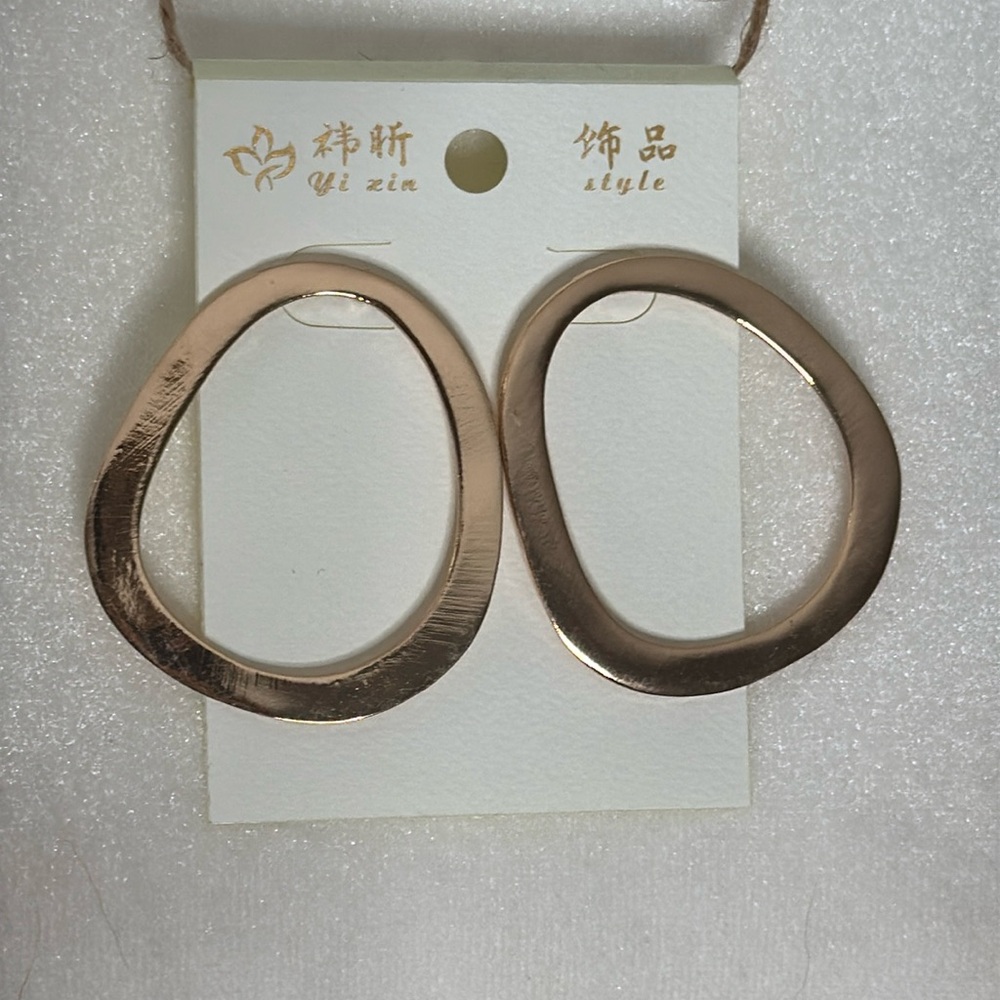 NWT Gold Post Back Earrings